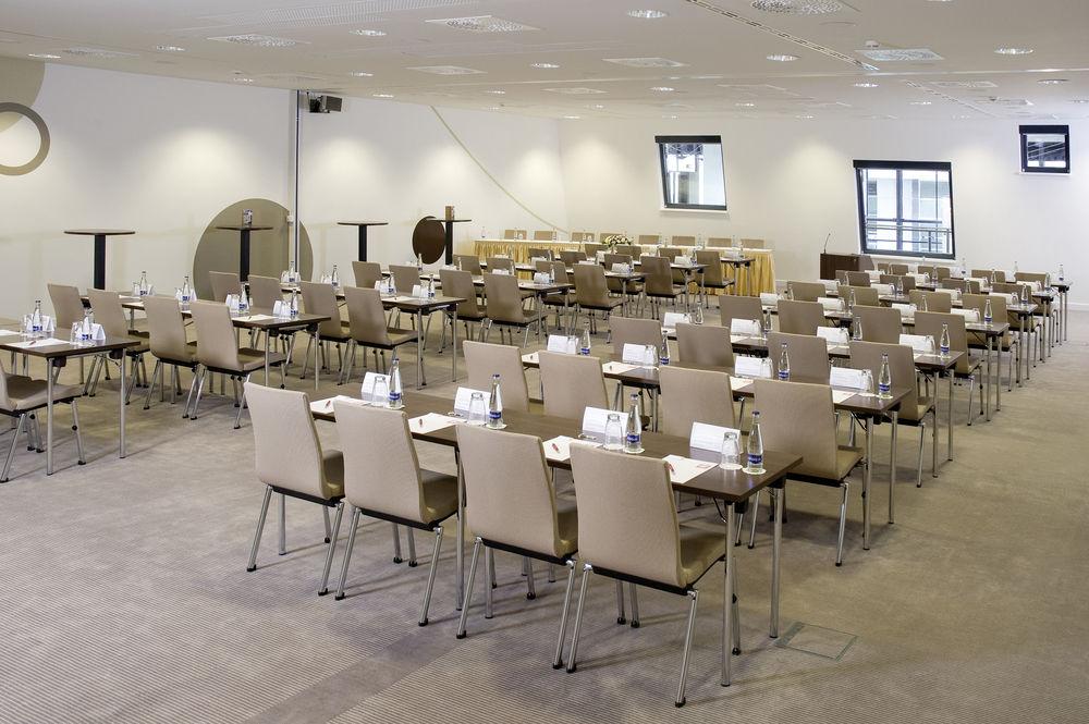 Hotel Ac By Marriott Old Town Pressburg